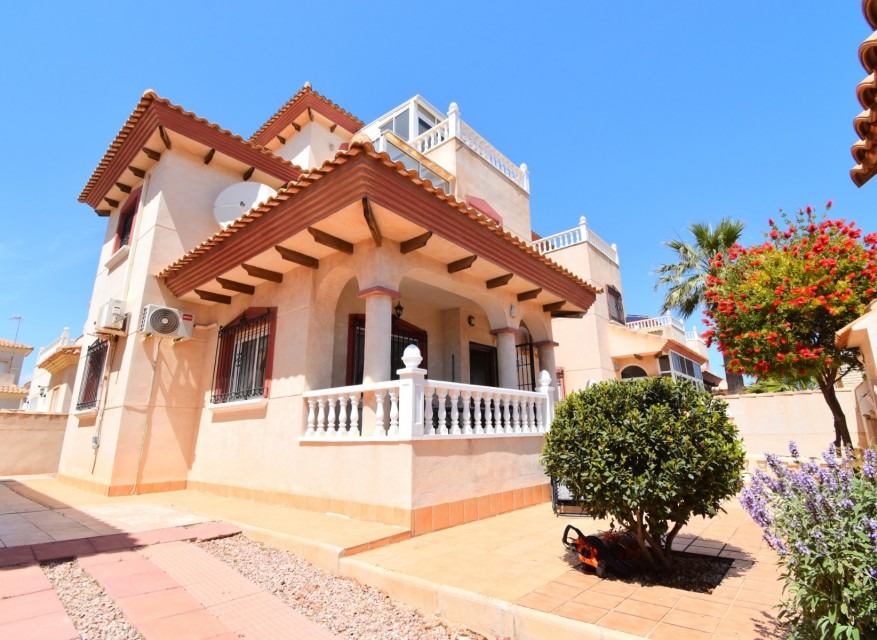 Re-Sale - Detached Villa - Orihuela Costa - Playa Flamenca