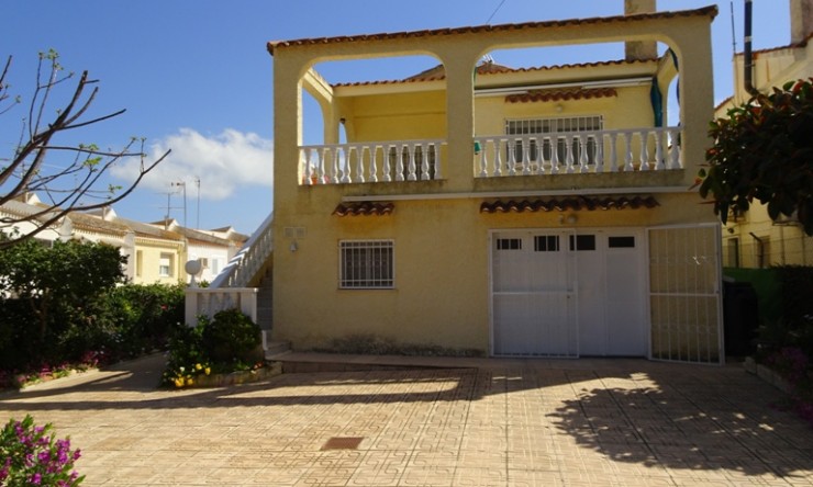 Re-Sale - Detached Villa - Orihuela Costa - Los Balcones