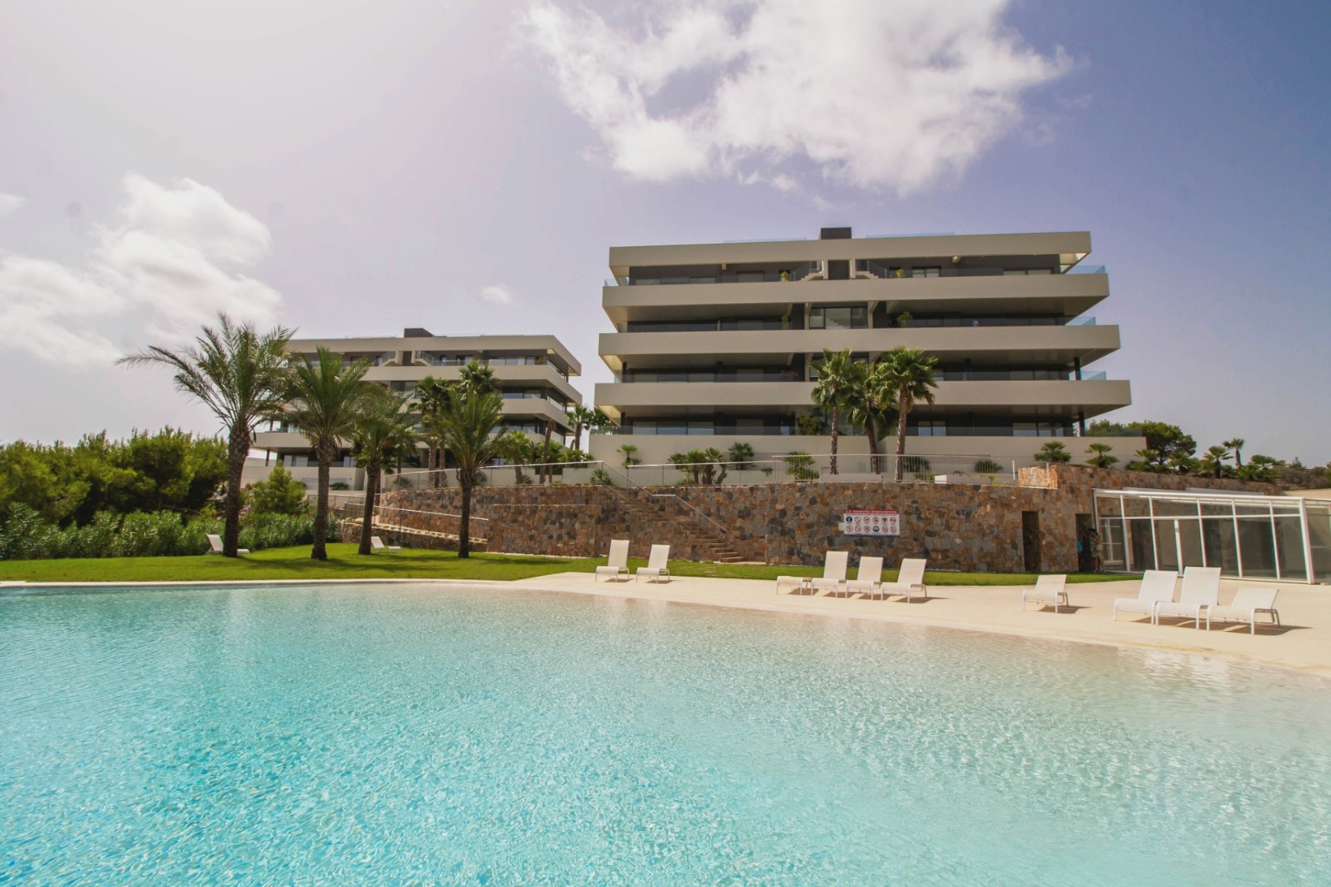 Re-Sale - Apartment - Las Colinas Golf Resort