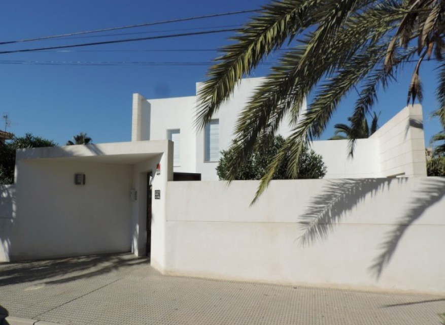 Re-Sale - Detached Villa - Orihuela Costa - Cabo Roig