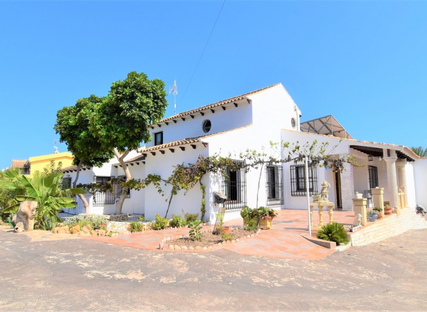 Re-Sale - Detached Villa - Orihuela Costa - Villamartin