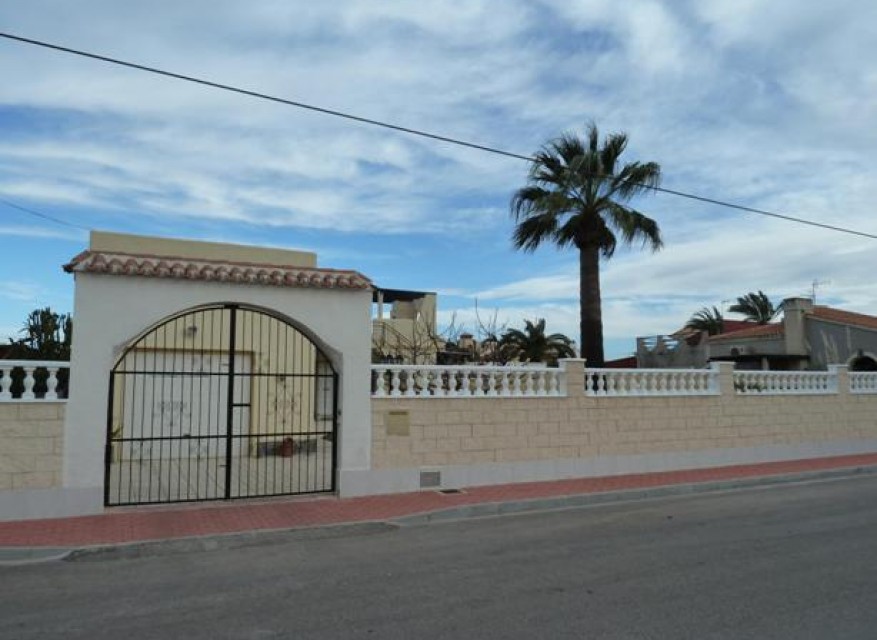 Re-Sale - Detached Villa - Torrevieja - Torretas