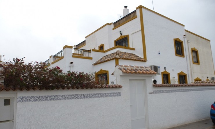 Re-Sale - Quad Villa - Los Montesinos - Entre Naranjos / Vistabella Golf